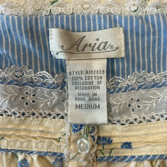 Aria vintage house night dress. Tank style with floral design. Maxi style Size M - Picture 4 of 4